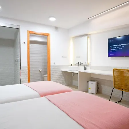 Oceanside Luxury Loft - Fast Wi-fi - Workstations Appartement