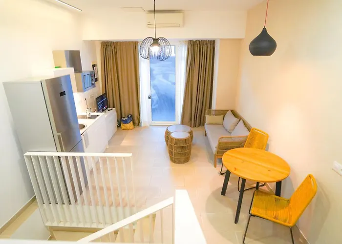 Oceanside Luxury Loft - Fast Wi-fi - Workstations Apartman *